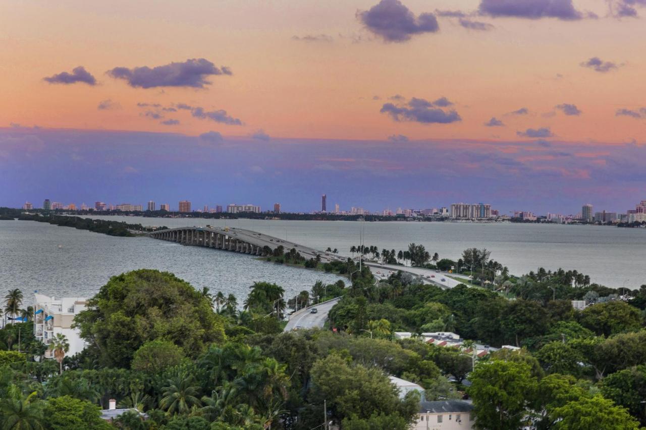 Nomada Destination Residences - Quadro Miami Luaran gambar